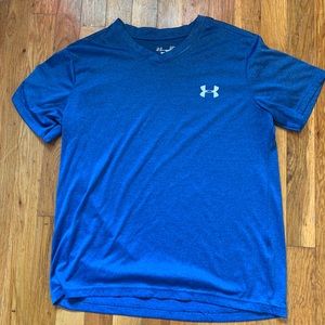 Under Armor VNeck dry fit T-shirt
